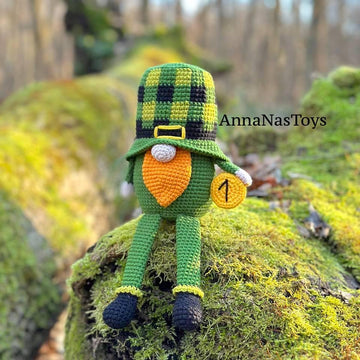 St Patrick gnome with legs