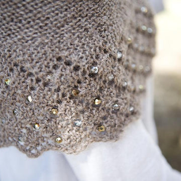 Genoff Shawlette