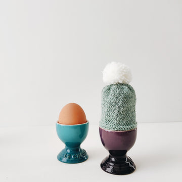 Betty: the simple bobble egg cosy