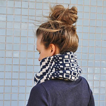 Pattern play scarf