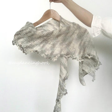 Pearlescent Shawlette