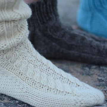 Cosy Cabled Toe-Up Socks