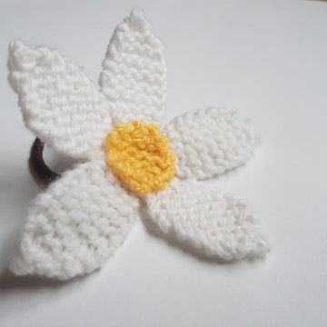 Quick Knitted Daisy