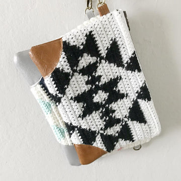 The Clara Clutch