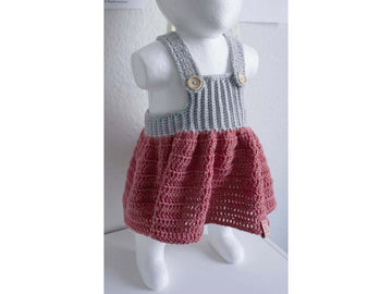 Häkelanleitung für ein entzückendes Baby Trägerkleid