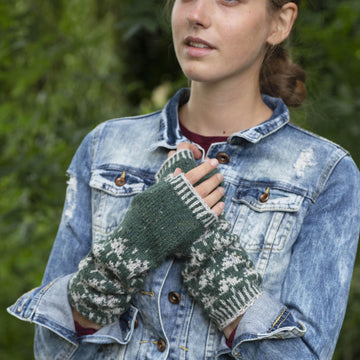 Fir Trees Mittens