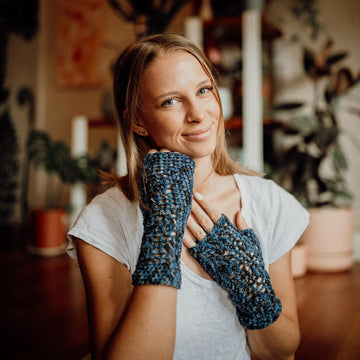 Rapt Hearts Mitts