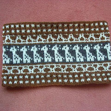 Giraffe cowl