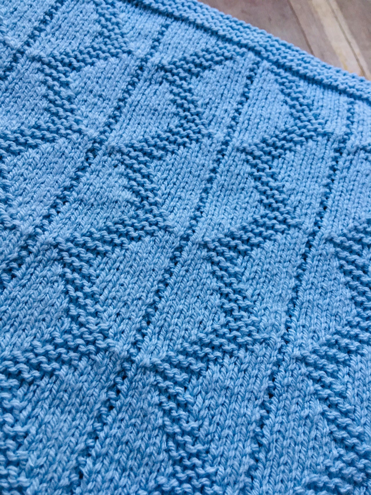 Column Zigzag Blanket
