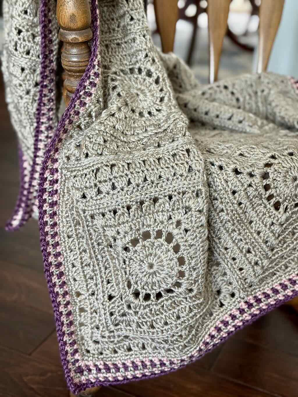Gentle Embrace Lapghan