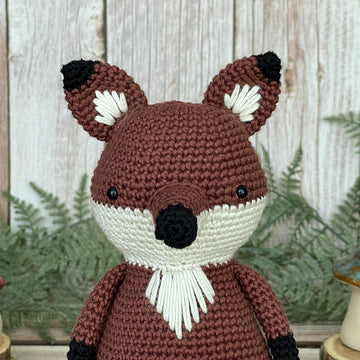 Vance the Fox Amigurumi