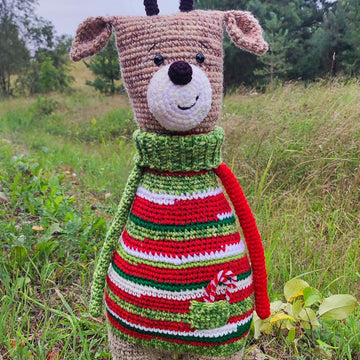 Scrap yarn Christmas Deer