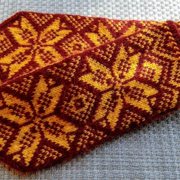 "Two Suns" Mittens