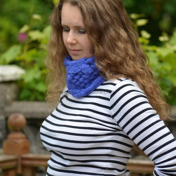 Grapevine Cowl Knitting Pattern