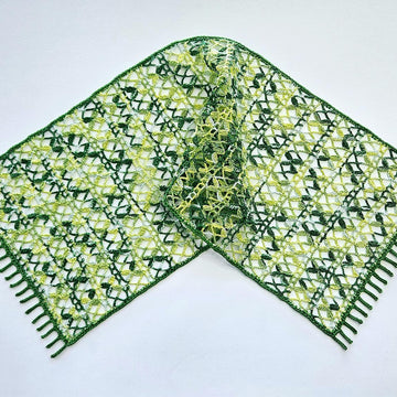 Clover Table Runner