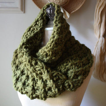 Asterisque Cowl / Shoulder Warmer