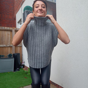 Boxy sweater vest
