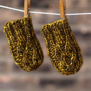 Aureate Mittens