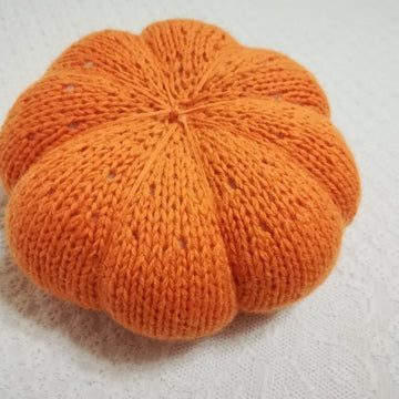 Pumpkin Hat Knitting Pattern 7.87" Tall for Halloween Gift