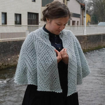 Jolly larimar shawl