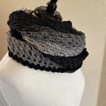 Stunning Easy Shawl Crochet Pattern