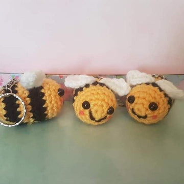 Bumble bee keychain