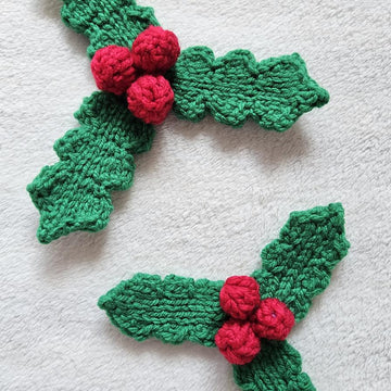 Knitted Holly & Berries