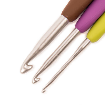 Clover Amour Crochet Hook Set