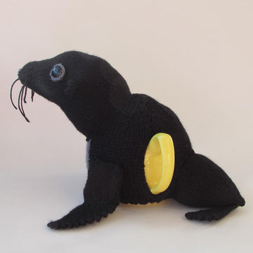 Sea lion tea cosy