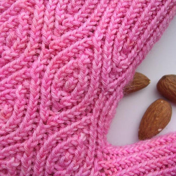Crème de Noyaux Gloves and Mitts