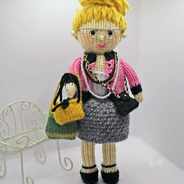 Coco doll goes shopping