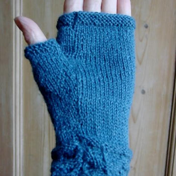 Oystercatcher fingerless mitts