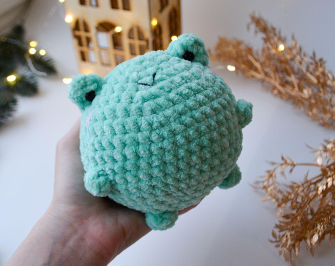 Crochet plush Frog pattern