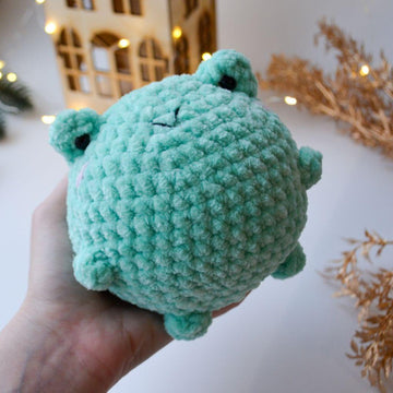 Crochet plush Frog pattern