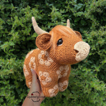 Hewie The African Flower Highland Cow