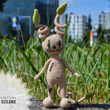 Amigurumi leaf voodoo monster