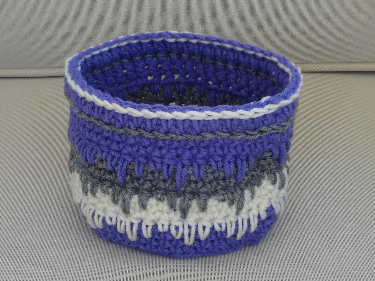 Spiked Stitch Small Basket