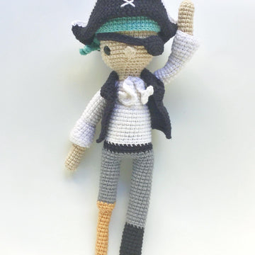 Diega the mermaid and Hank the pirate Amigurumi patterns