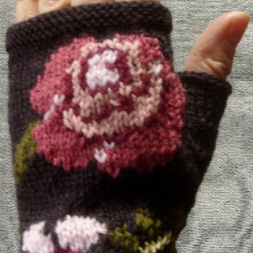Roses fingerless gloves