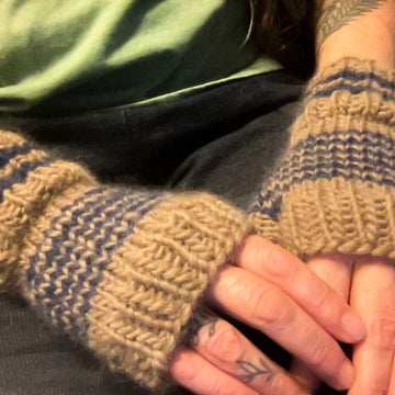 Stripe ‘Em Up! Mitts