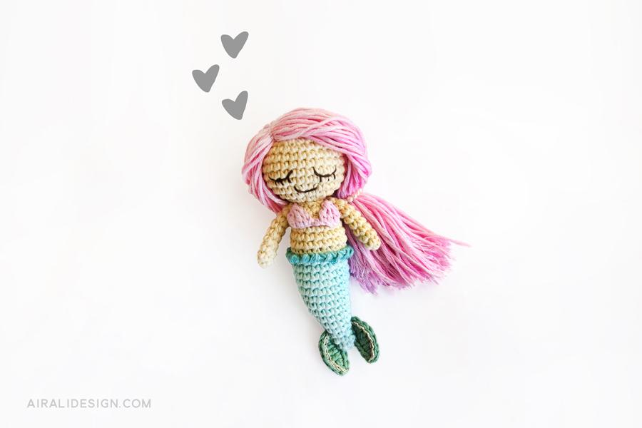 Sandrine the little amigurumi mermaid