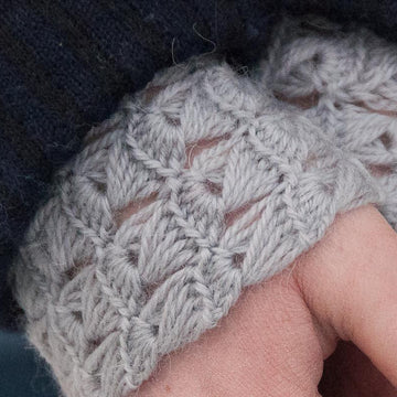 Delicatus Wrist Warmers