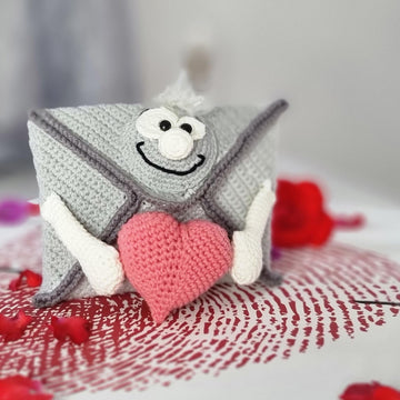 Love letter with heart crochet pattern gift idea
