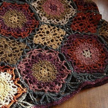 Lindisfarne Crochet Cowl
