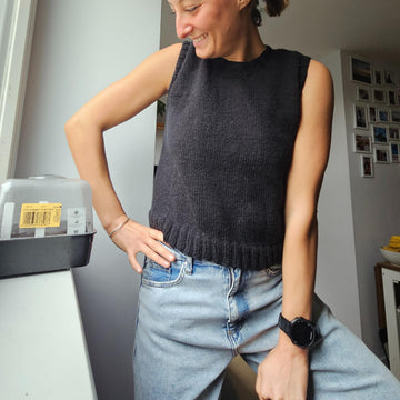 Simple sweater vest