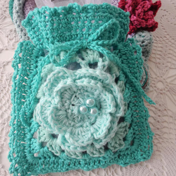 Granny Rose Pouch