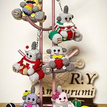 Amigurumi seasonal robot keychain
