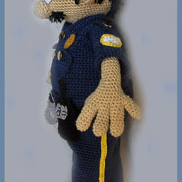 Officer Mike amigurimi doll
