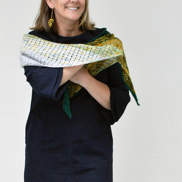 School Gate Shawlette