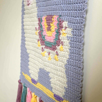 Alpaca llama wall hanging crochet pattern